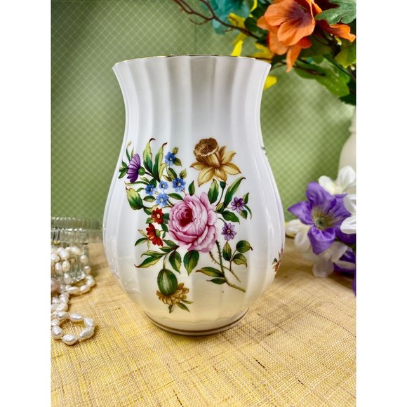 Royal Worcester Other - SOLD*** Royal Worcester vase England Bone China Floral, 5 3/4” High